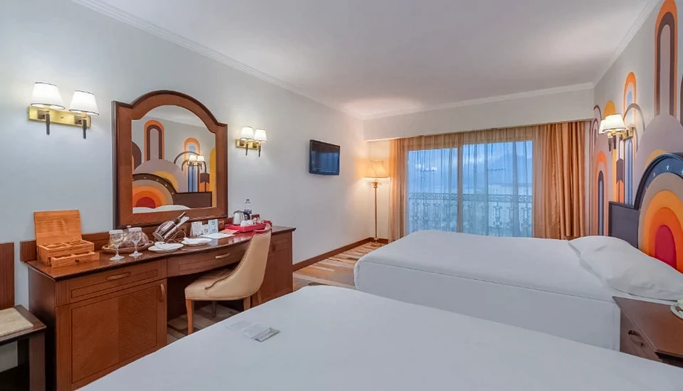 هتل مگا سرای وست بیچ آنتالیا